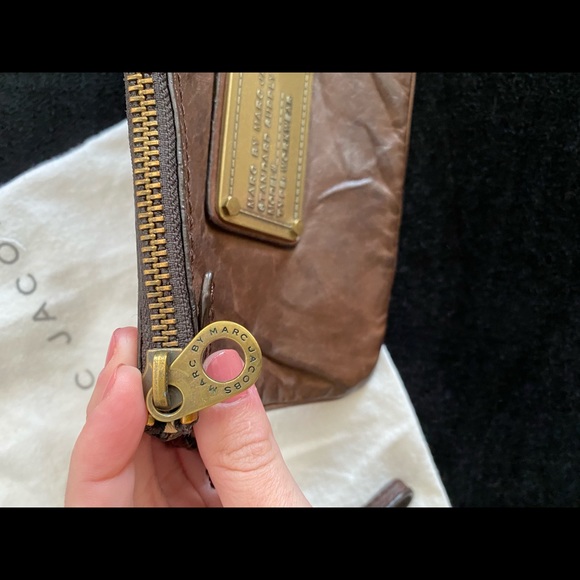 Marc by Marc Jacobs Wristlet - Picture 4 of 5